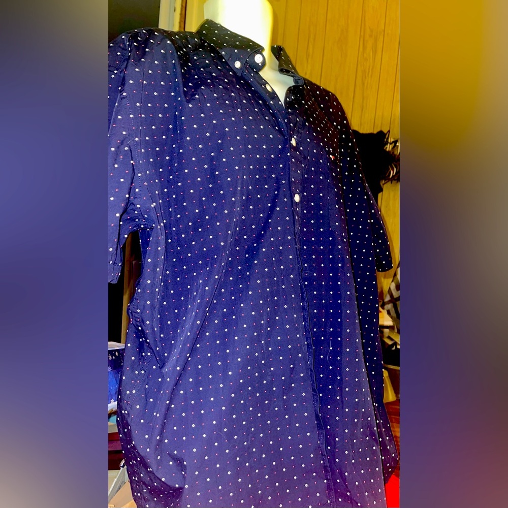 Men’s Tommy Hilfiger Blue Short Sleeve Button Down Shirt. Size XXL